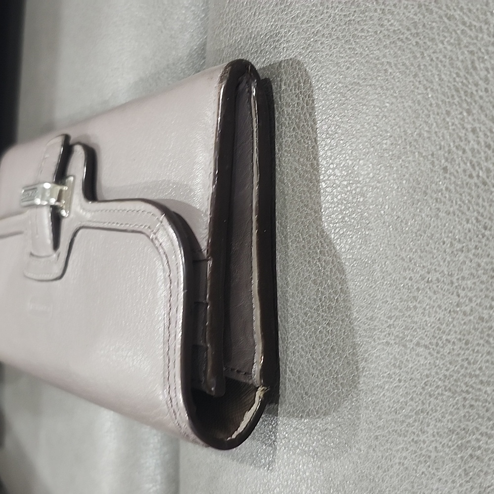 COACH LARGE TOTE AND MATCHING WALLET - Picture 4 of 12